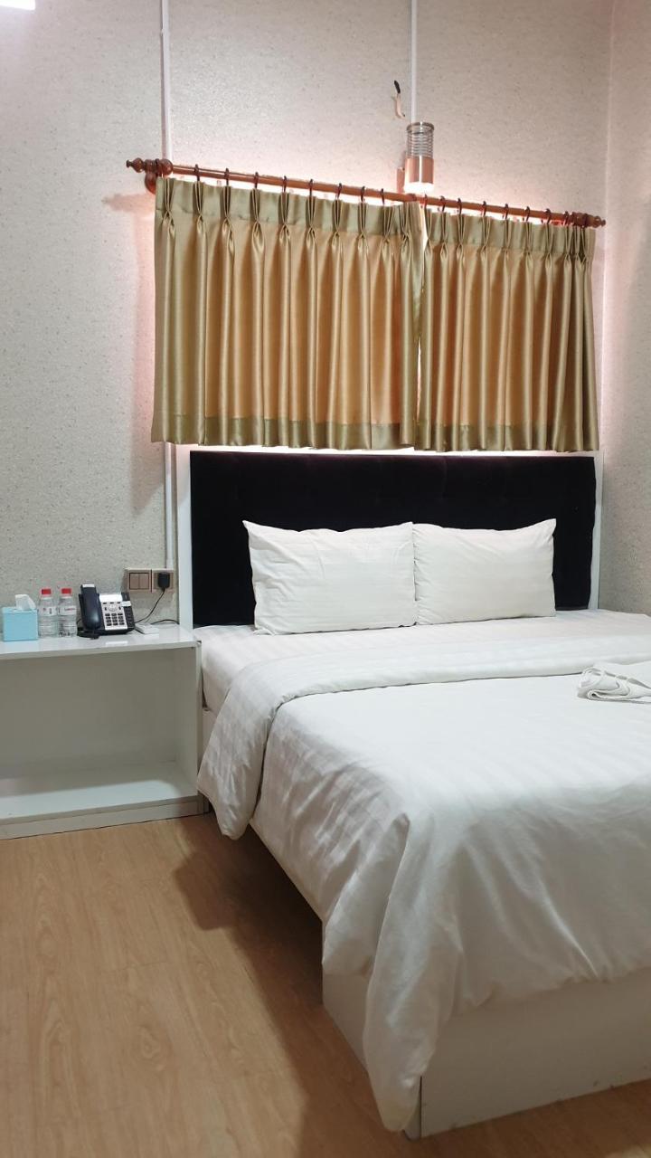 Sy Guesthouse Phnom Penh Exterior foto